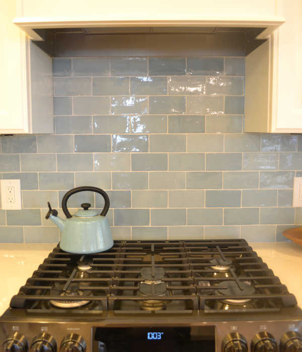 blue backsplash kitchen